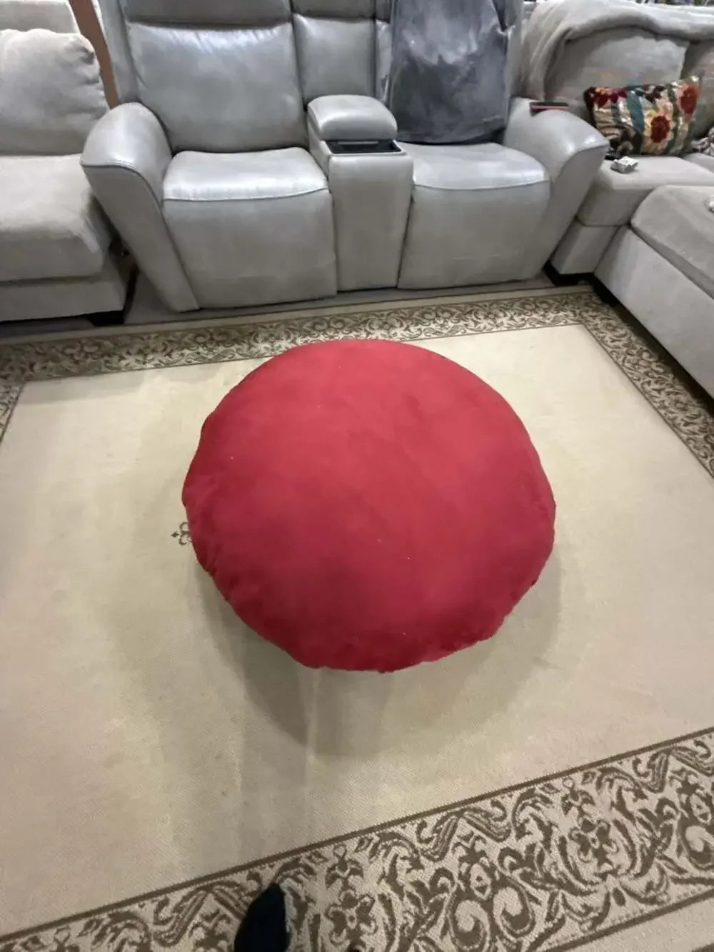 Unbranded round floor